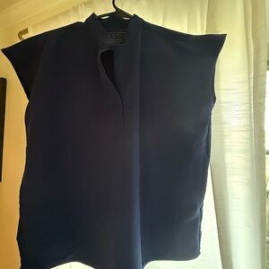 Women's Navy
Rafaela™ - Oversized
Scrub Top
S - Navy